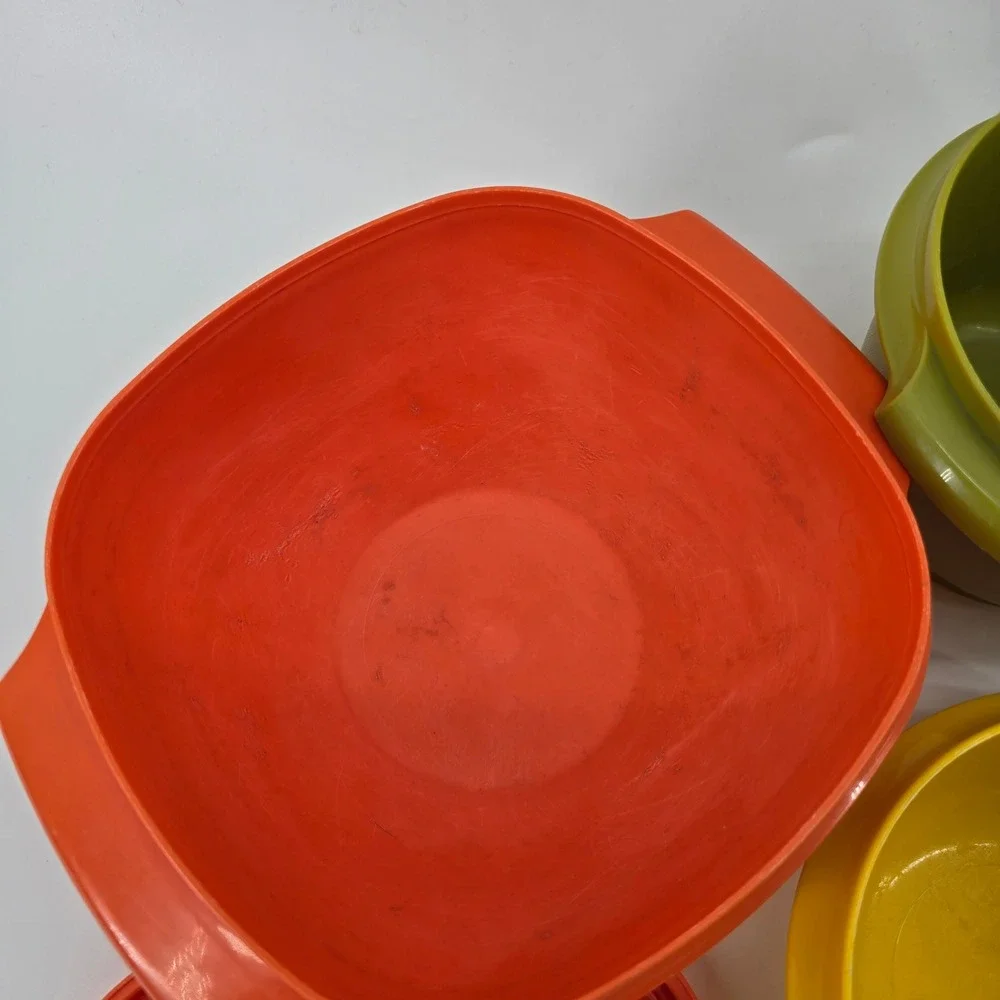 Tupperware Servalier Bowl Set Vintage Sunburst Lids Multicolor 5pc Set